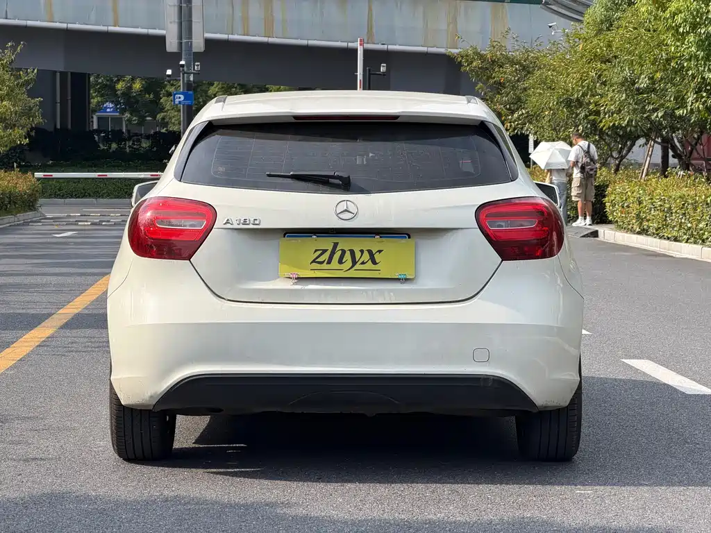 Mercedes-Benz A-Class (Import) — миниатюра 6