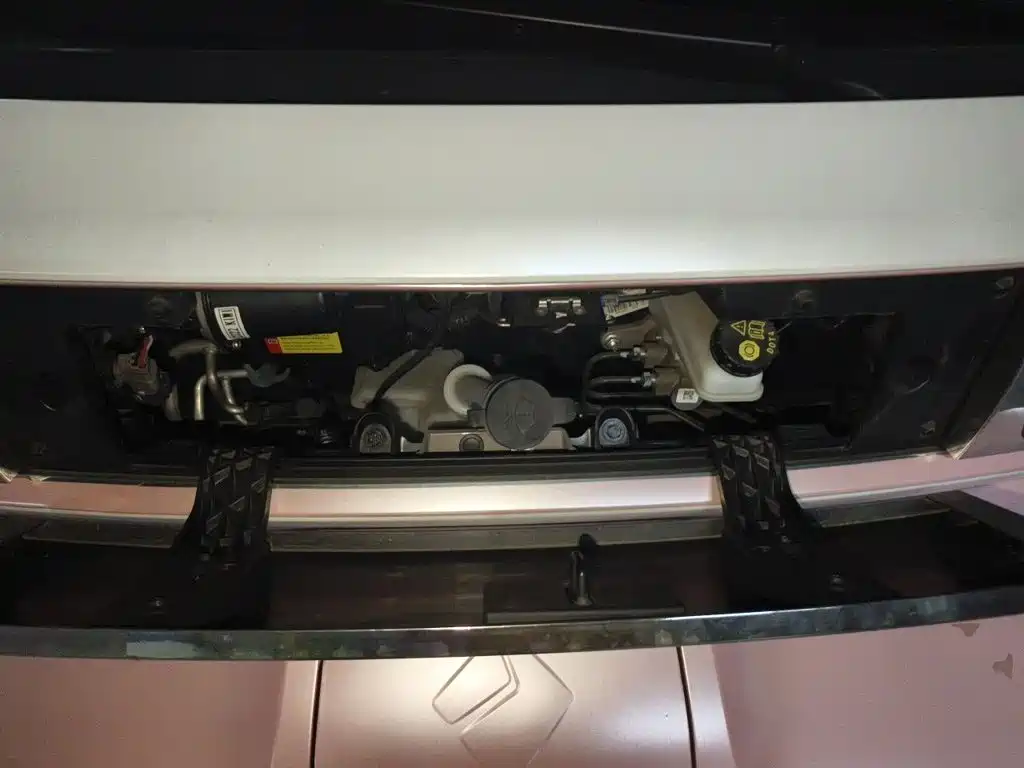 Baojun KiWi EV — миниатюра 16