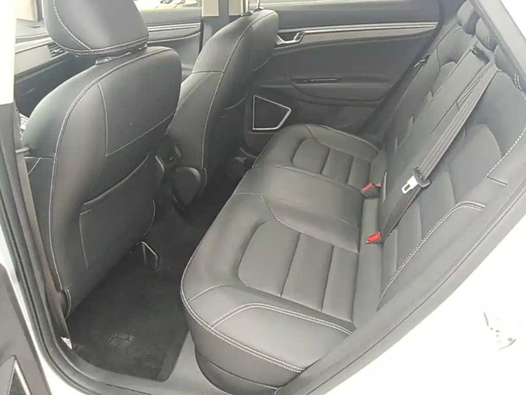 Geely Emgrand GS — миниатюра 17