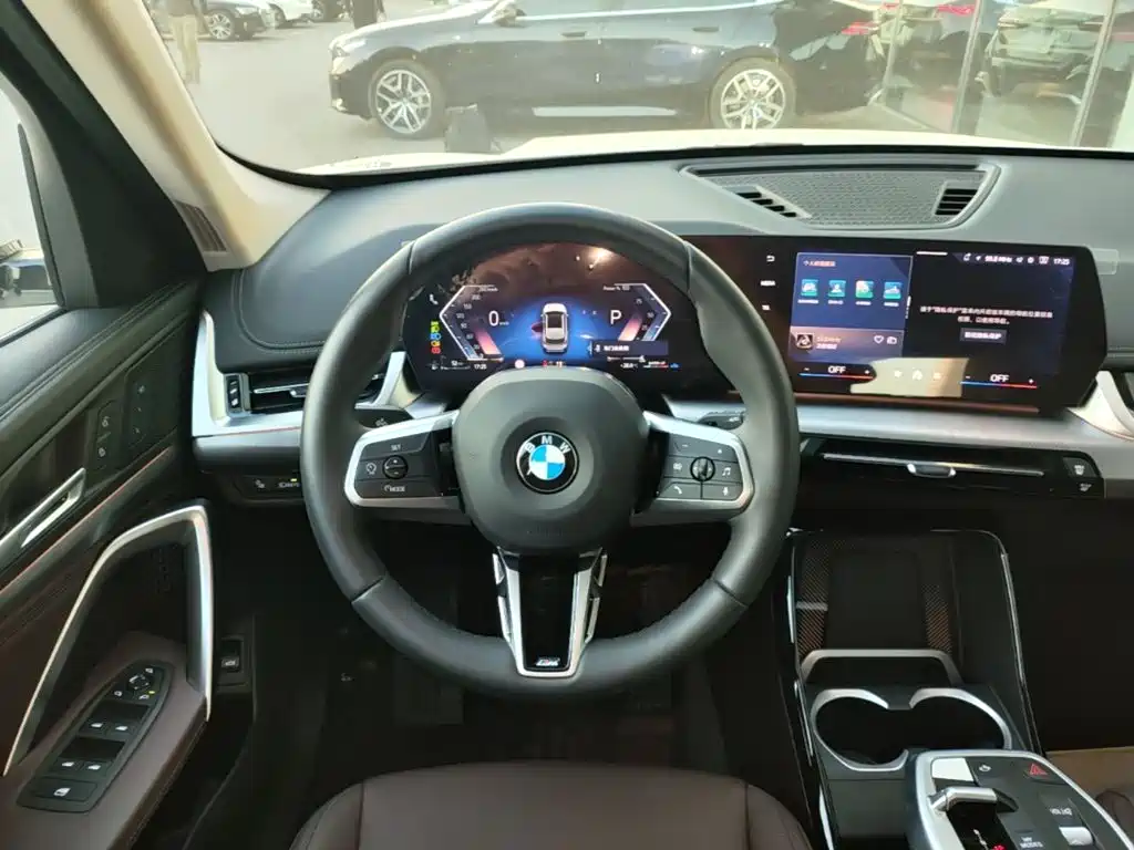 BMW X1 — миниатюра 11