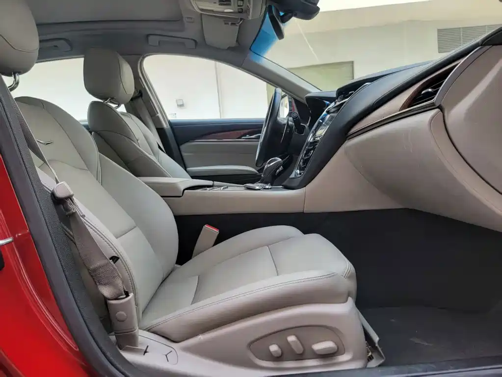 Cadillac CTS — миниатюра 11