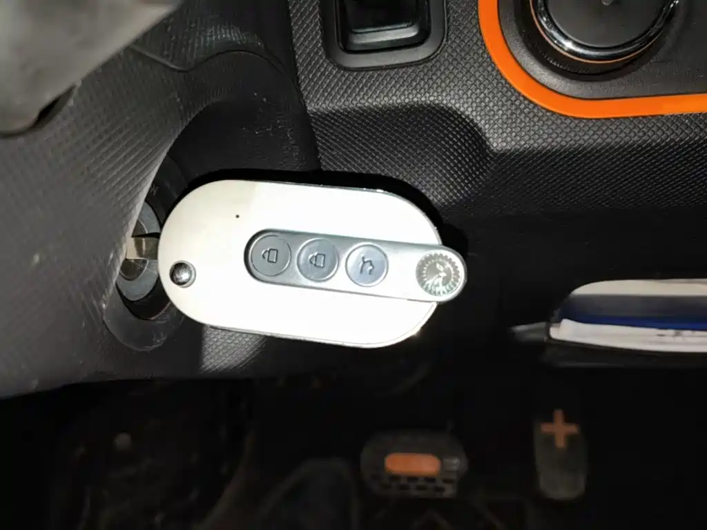 Wuling MINIEV — миниатюра 9