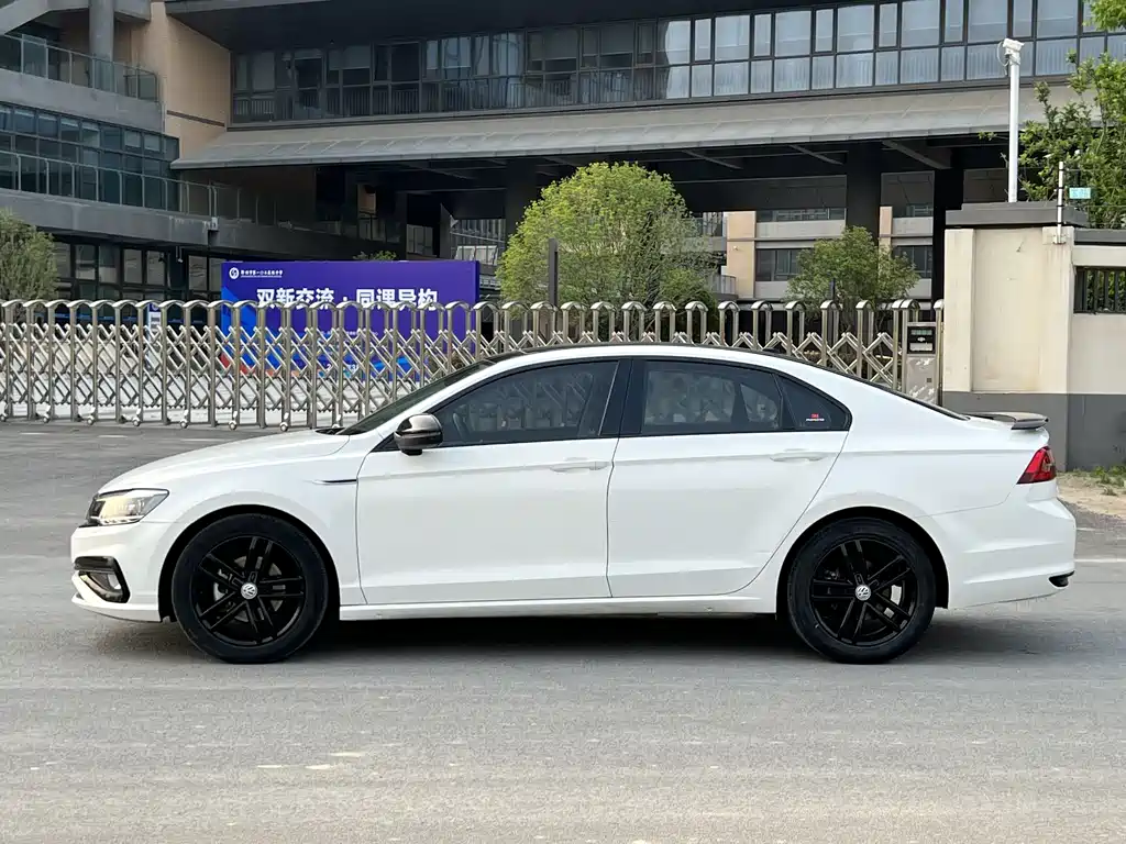 Volkswagen Lamando 2021 280TSI DSG Comfort