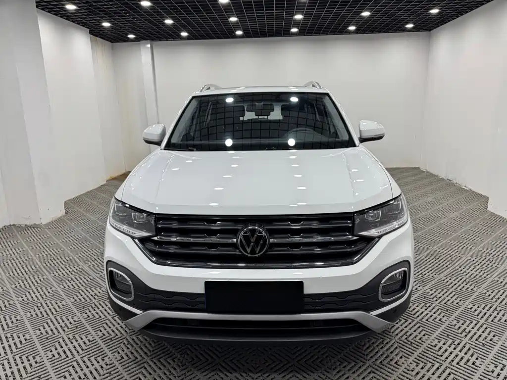 VOLKSWAGEN EXPLORING THE SHADOW