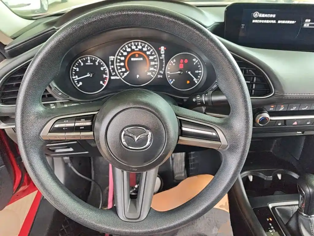 Mazda 3 Axela — миниатюра 11