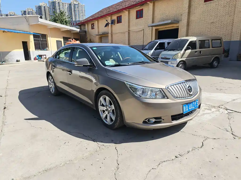 Buick LaCrosse — миниатюра 3