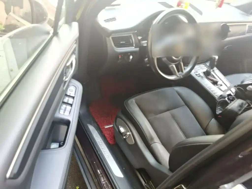Porsche Macan — миниатюра 21