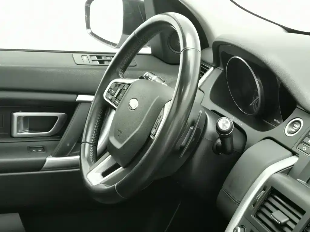 Land Rover Discovery Sport — миниатюра 22