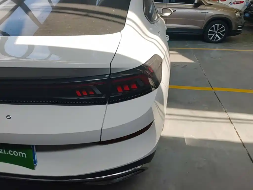 Volkswagen Lamando — миниатюра 8