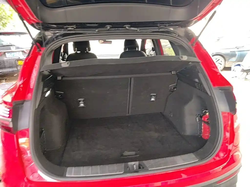Geely Binyue — миниатюра 19