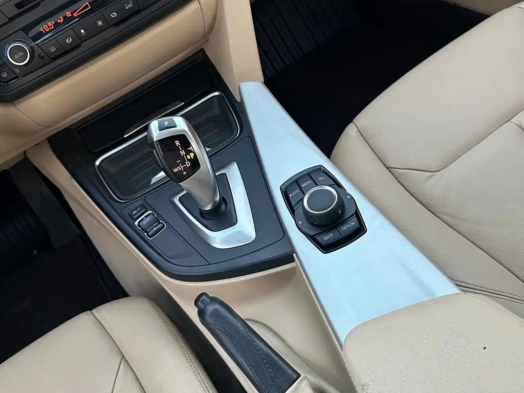 BMW 3 Series — миниатюра 18