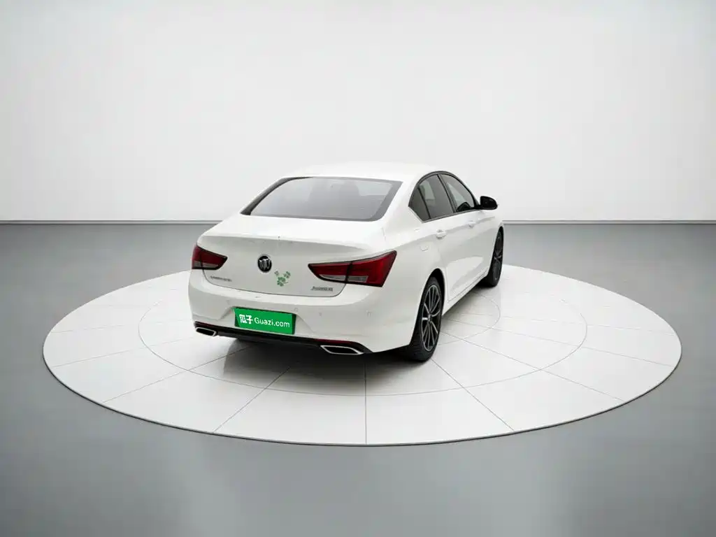 Buick Verano — миниатюра 5
