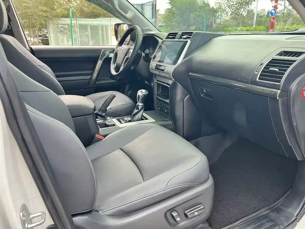 Toyota Prado — миниатюра 12