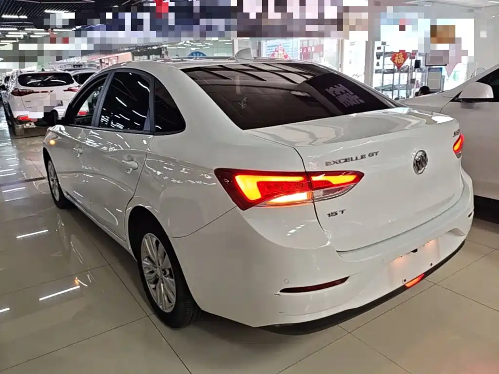 Buick Excelle — миниатюра 5