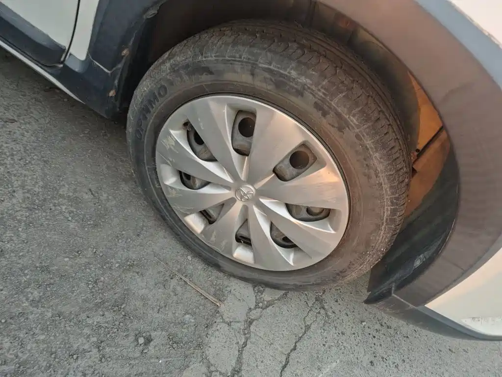 Toyota Yaris L — миниатюра 24