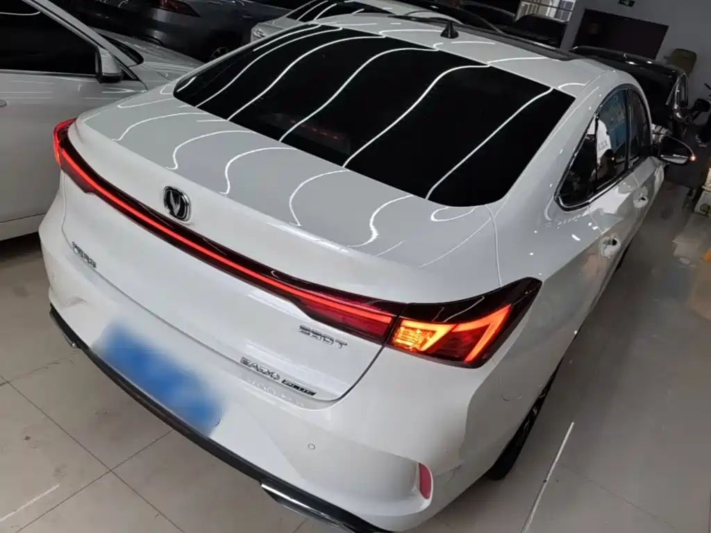 Changan Eado — миниатюра 7