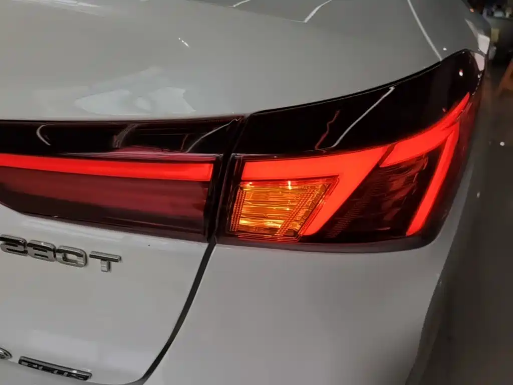 Changan Eado — миниатюра 8