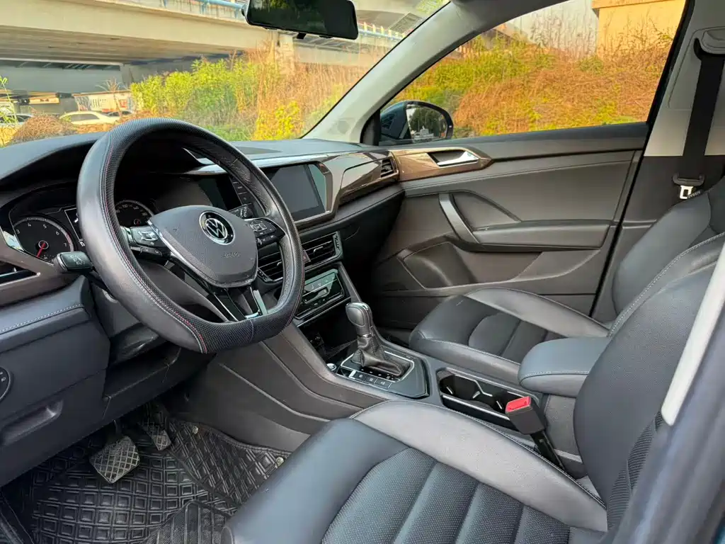 Volkswagen Tharu — миниатюра 10