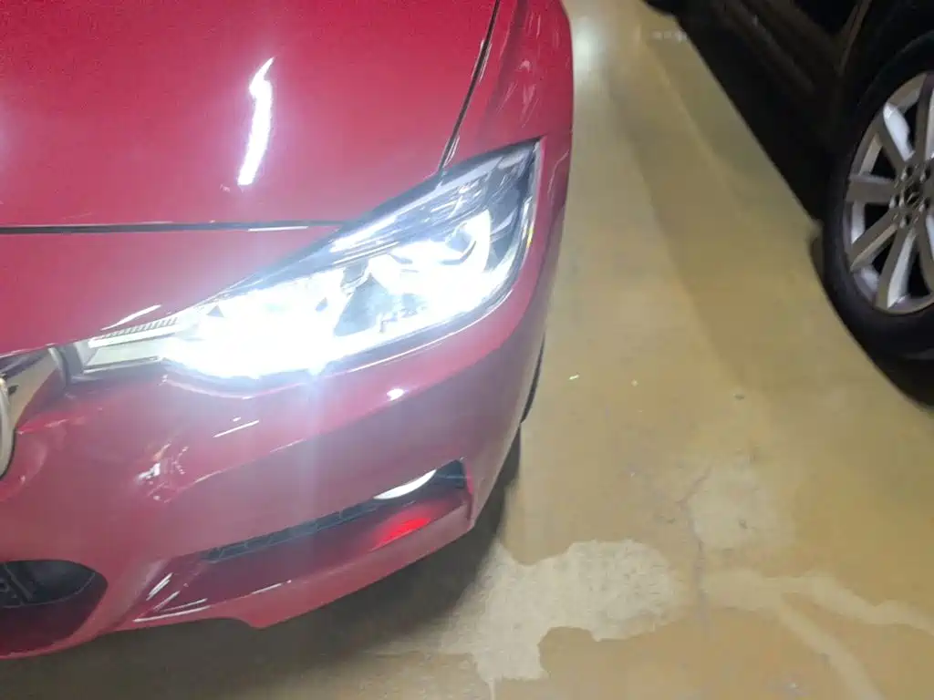 BMW 3 Series — миниатюра 24