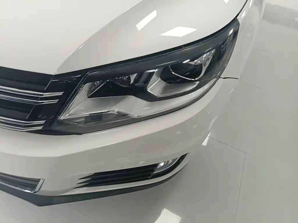 Volkswagen Tiguan — миниатюра 24