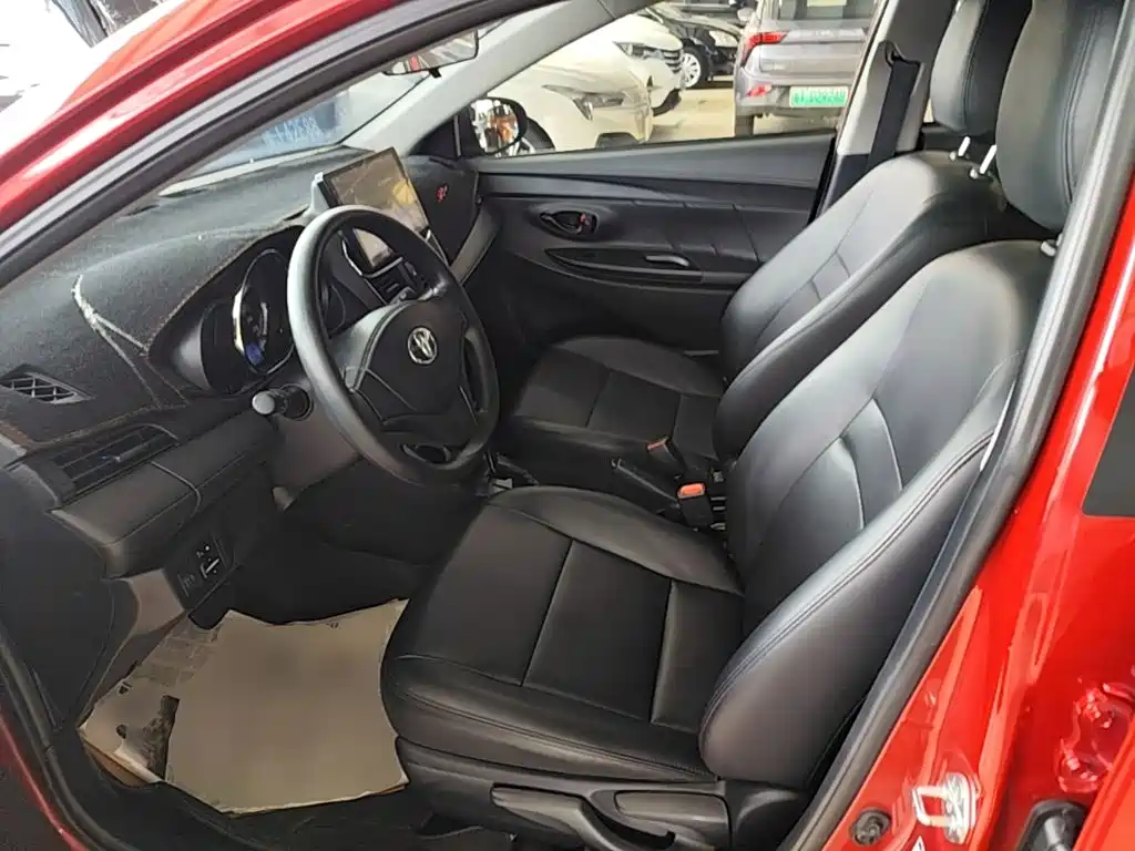 Toyota Yaris L — миниатюра 15