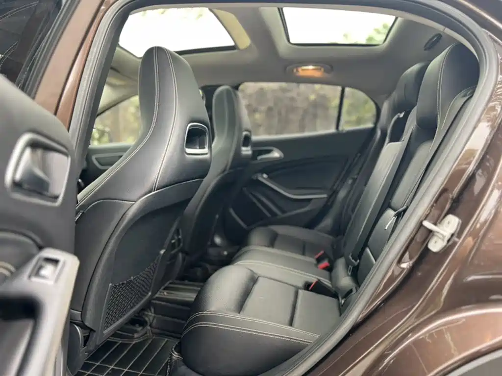Mercedes-Benz GLA — миниатюра 13