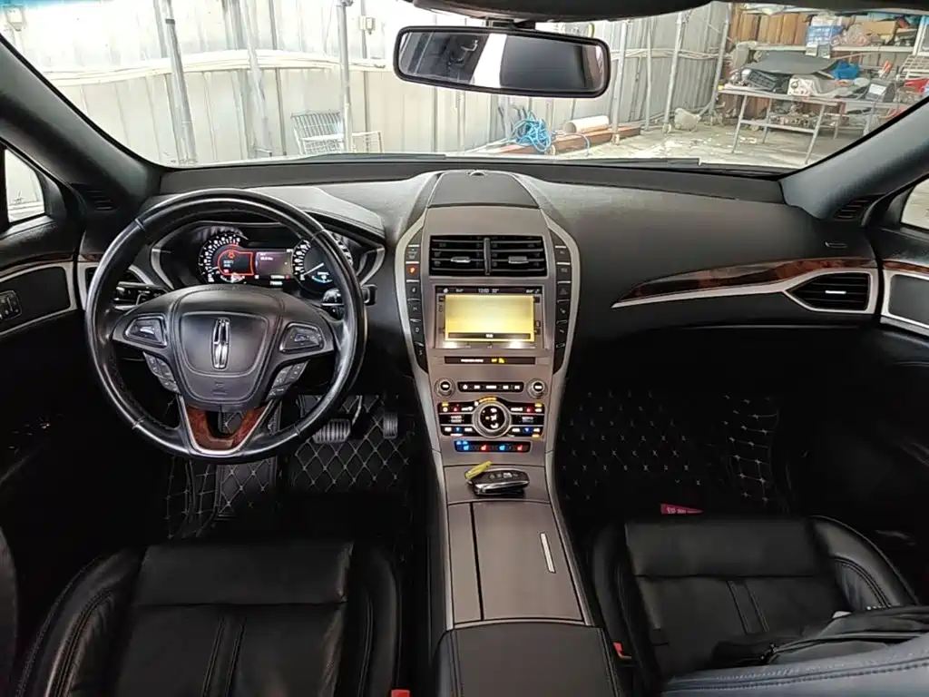 Lincoln MKZ — миниатюра 10