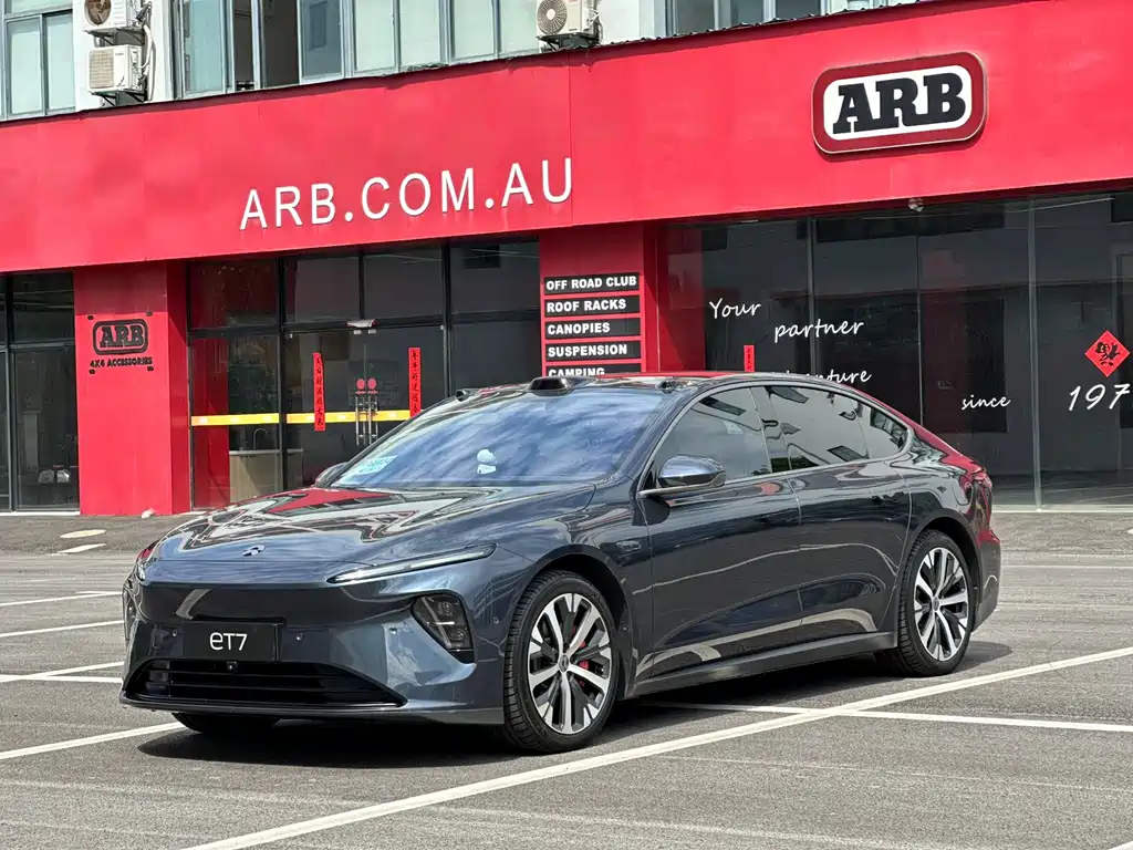 NIO ET7