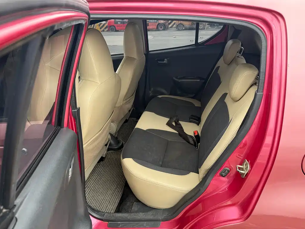 Suzuki Alto 2010 1.0L AT