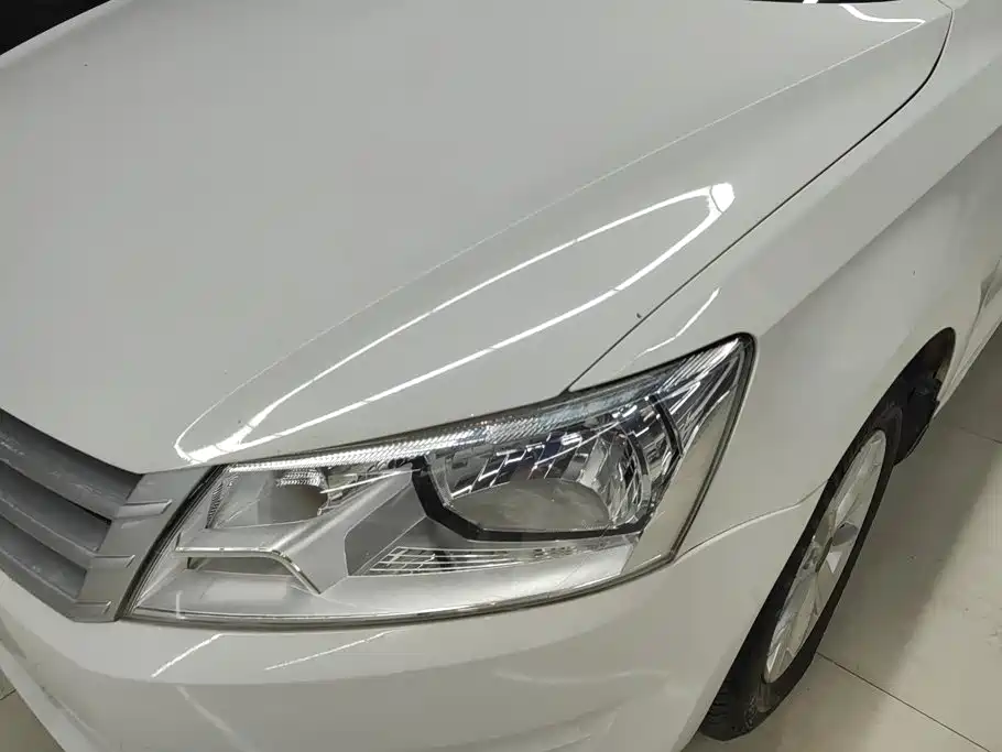 Volkswagen Santana — миниатюра 5