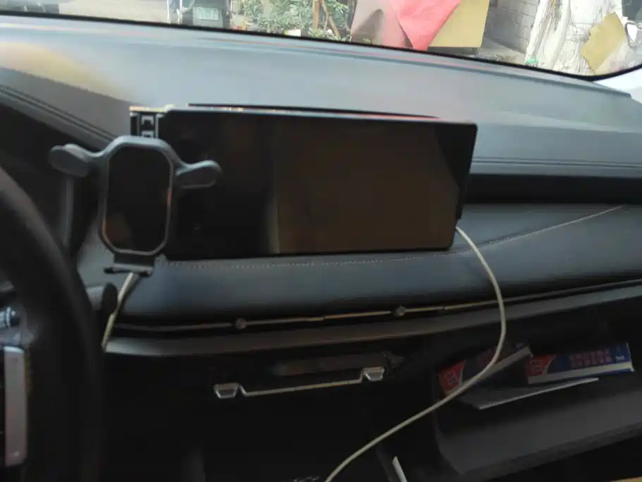 Wuling Jiachen — миниатюра 13