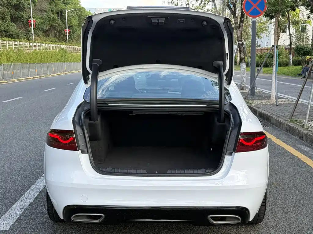 Jaguar XFL 2020 XFL 2.0T P250 Premium