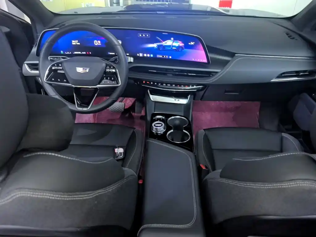 Cadillac GT4 2023 25T