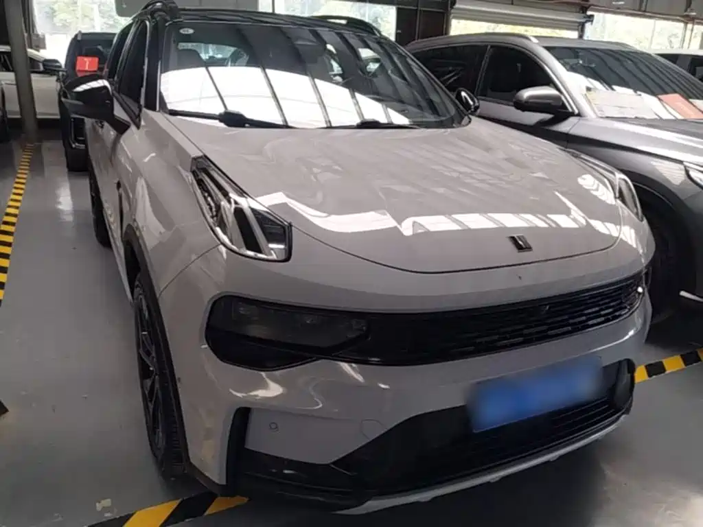 Lynk & Co 01 — миниатюра 4