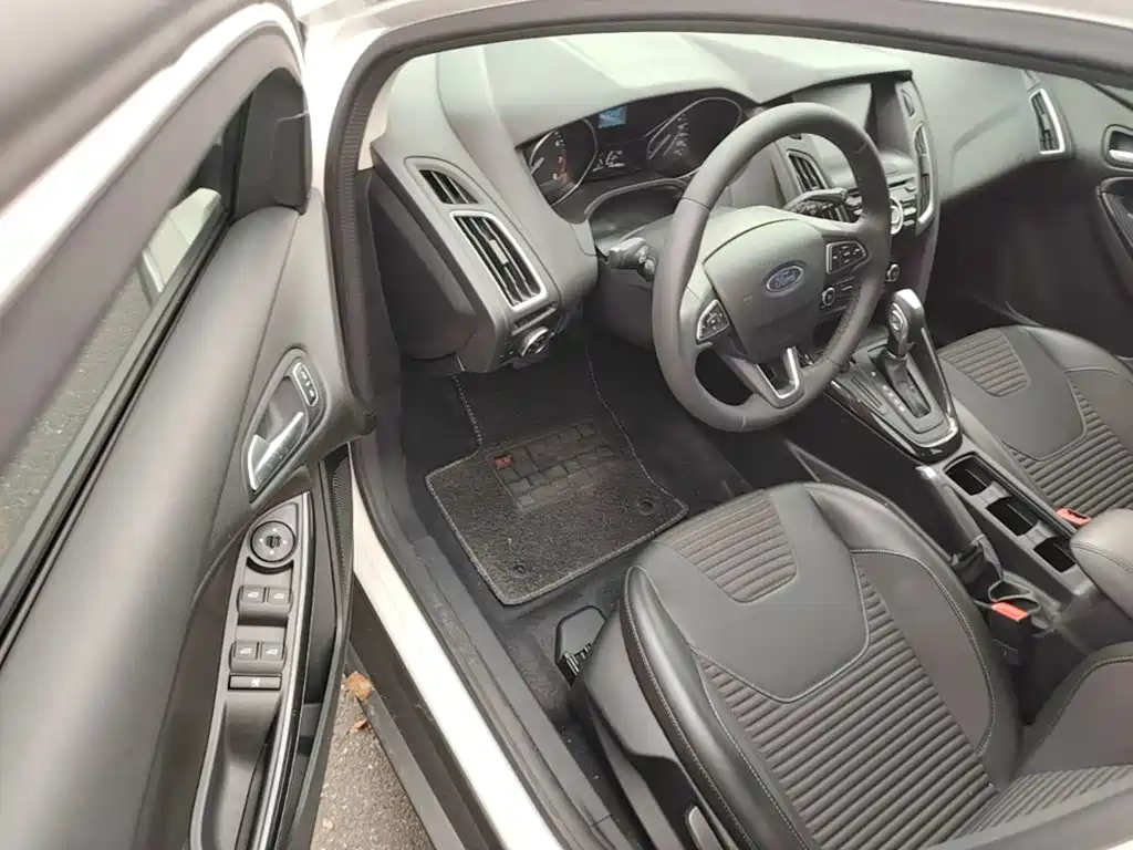 Ford Focus — миниатюра 16