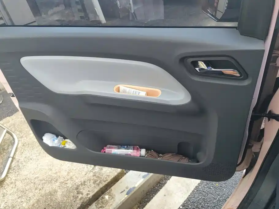 Wuling MINIEV — миниатюра 7
