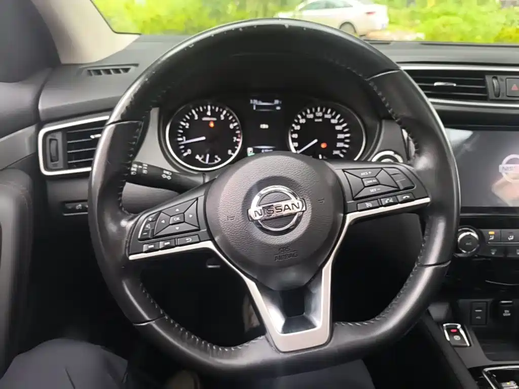Nissan Qashqai — миниатюра 11