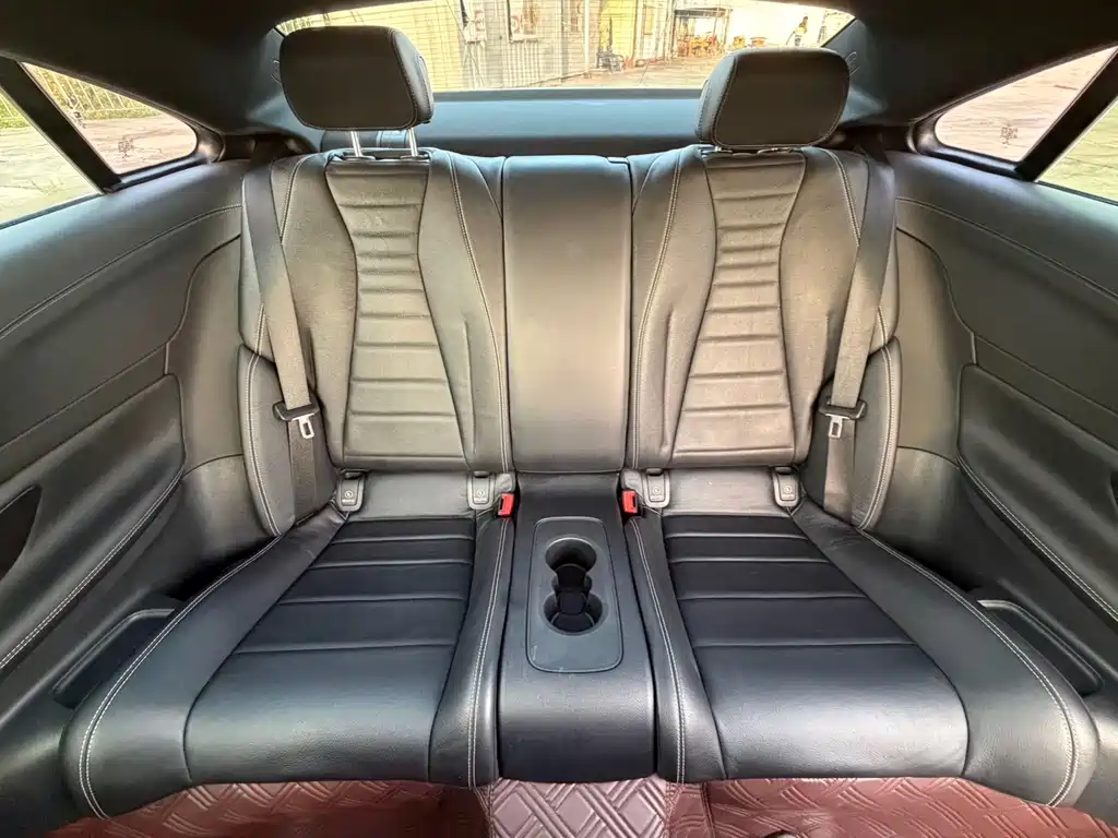 Mercedes-Benz E-Class (Import) — миниатюра 13