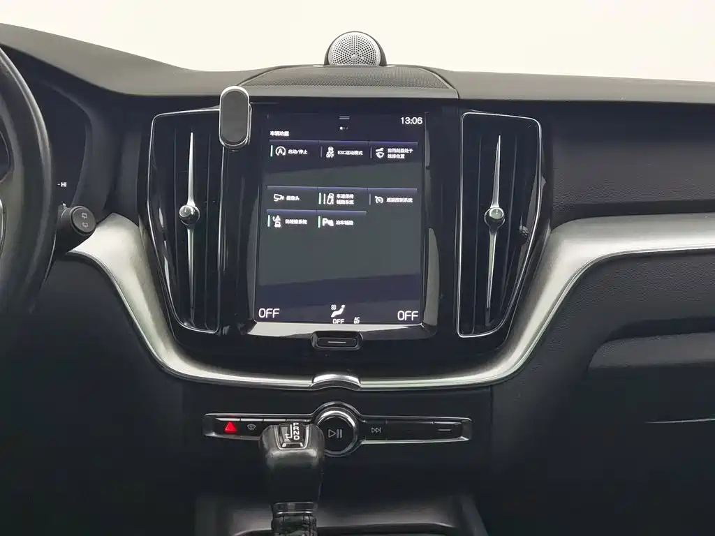 Volvo XC60 — миниатюра 12