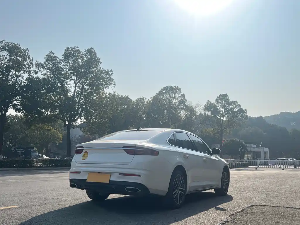 GEELY AUTOMOBILE XINGRUI