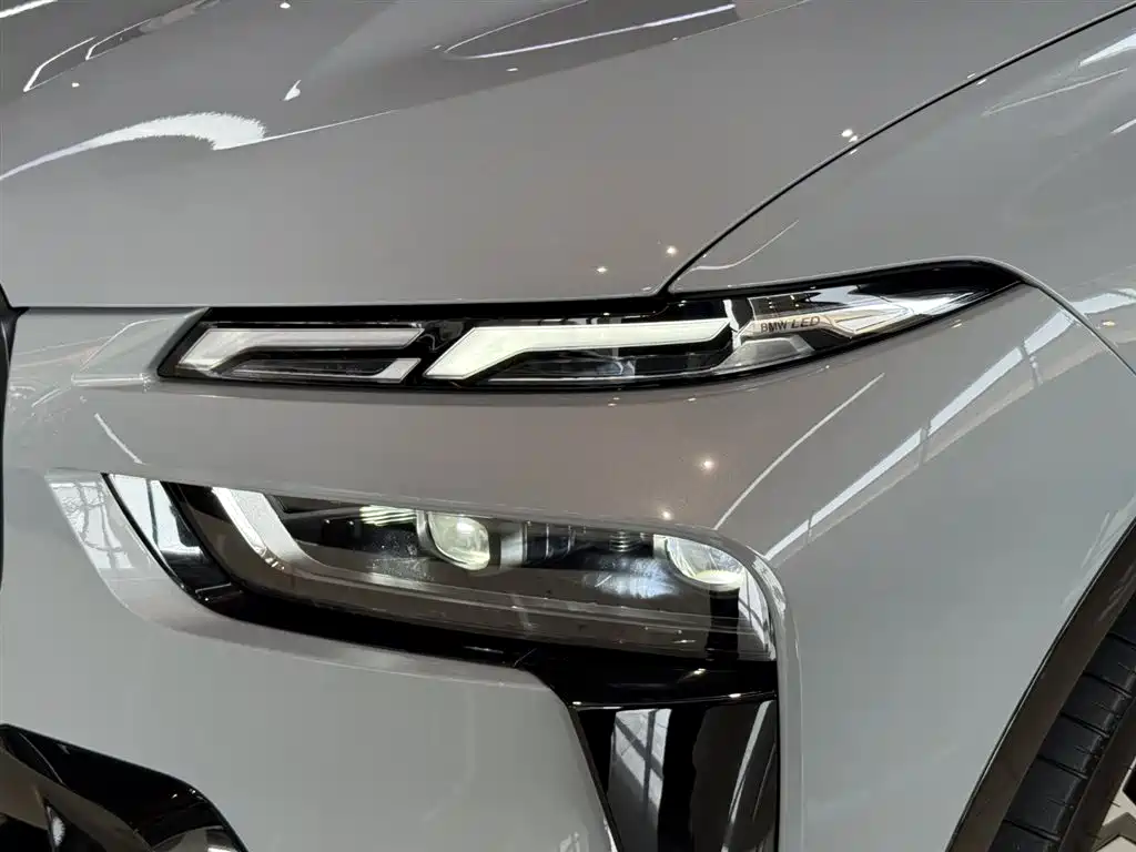 BMW X7 M60i 2023 xDrive M60i