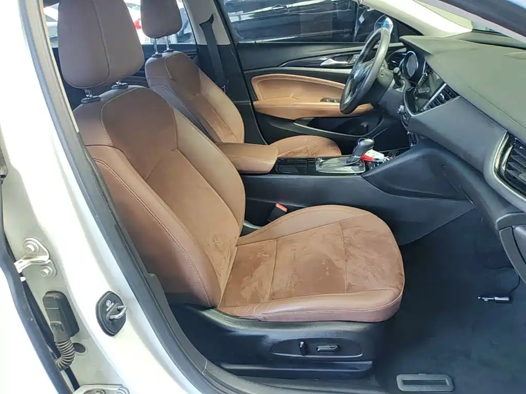 Buick Regal — миниатюра 25