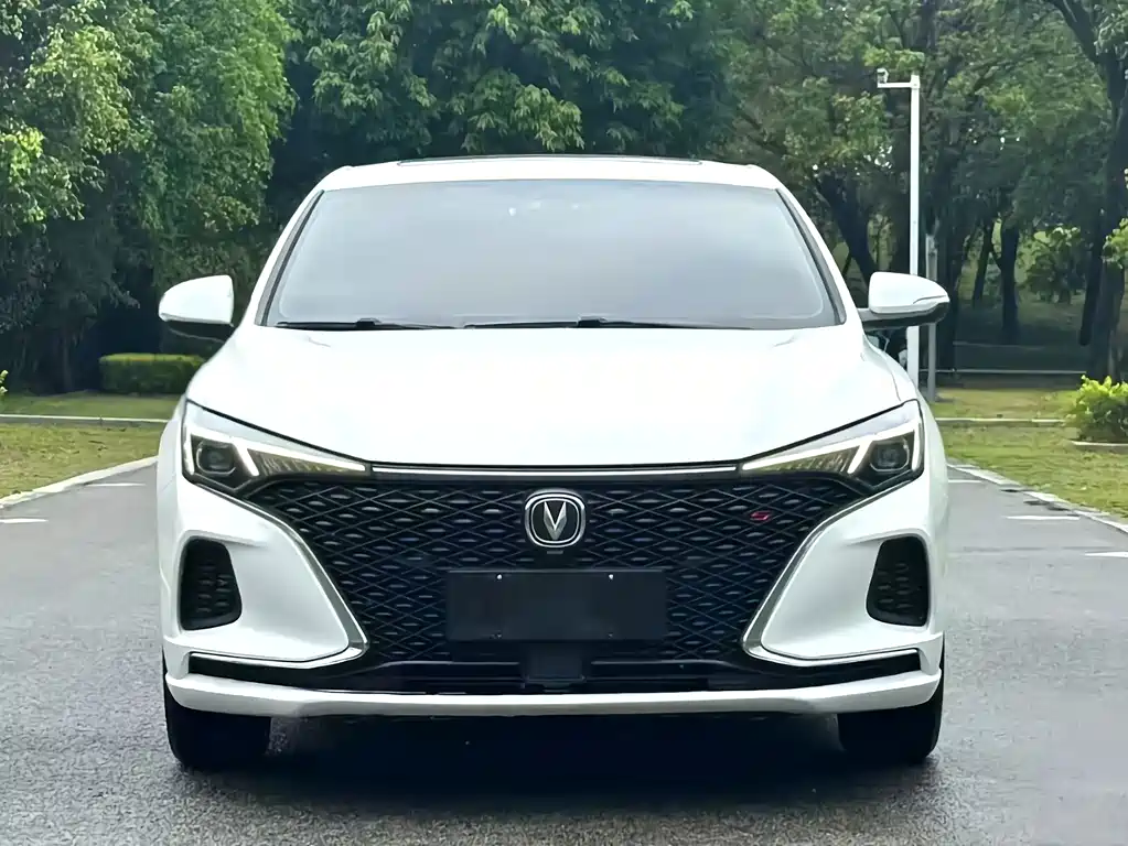 Changan Eado — миниатюра 2