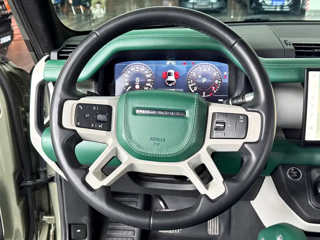 Land Rover Defender — миниатюра 7