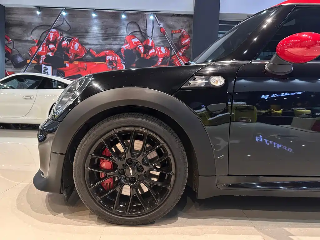 MINI Mini JCW Clubman — миниатюра 23
