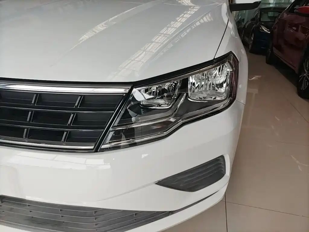 Volkswagen Jetta — миниатюра 24