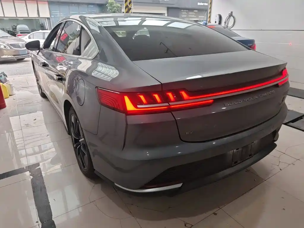 BYD Han — миниатюра 5