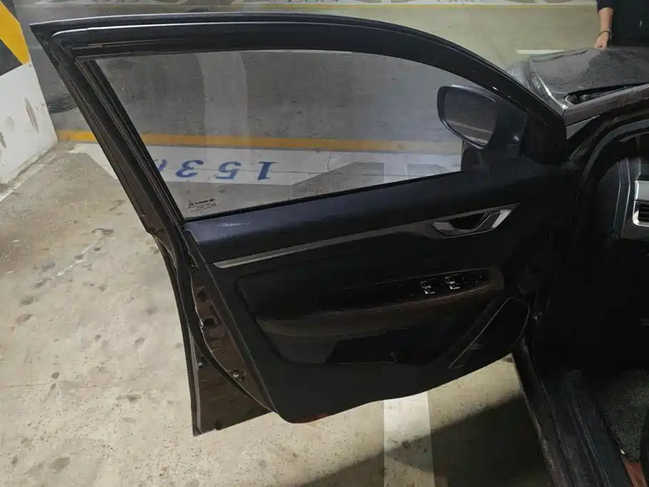 Geely Vision — миниатюра 7