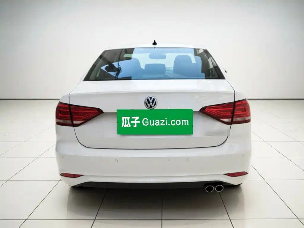 Volkswagen Lavida — миниатюра 3