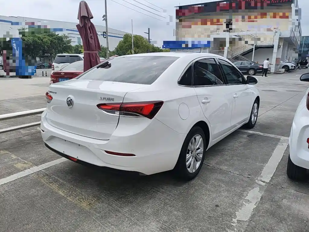 Buick Excelle — миниатюра 7